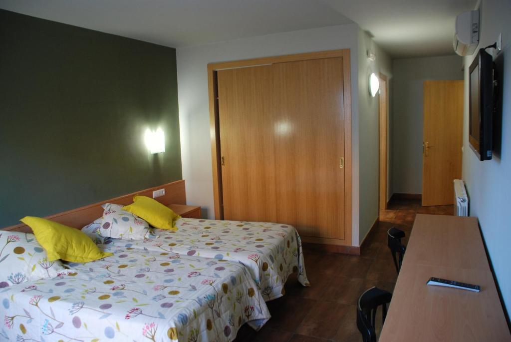 Hotel Pinxo Санта-Колома-де-Фарн Номер фото